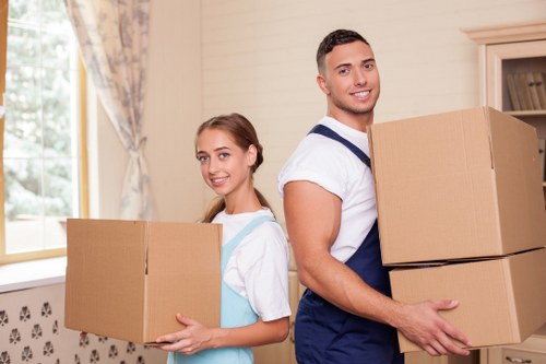 Furniture and box transport service in Haroldwood